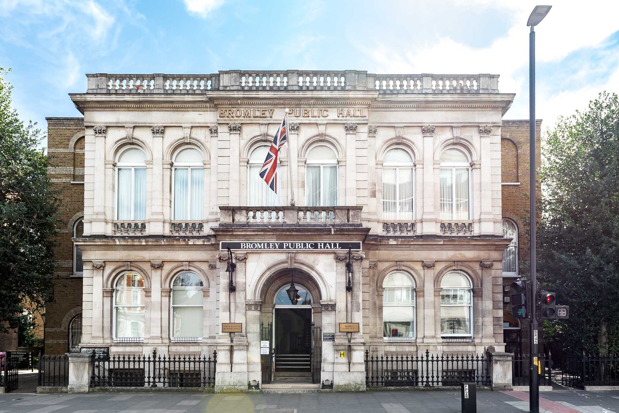Exterior photograph of Bromley Town Hall in London
