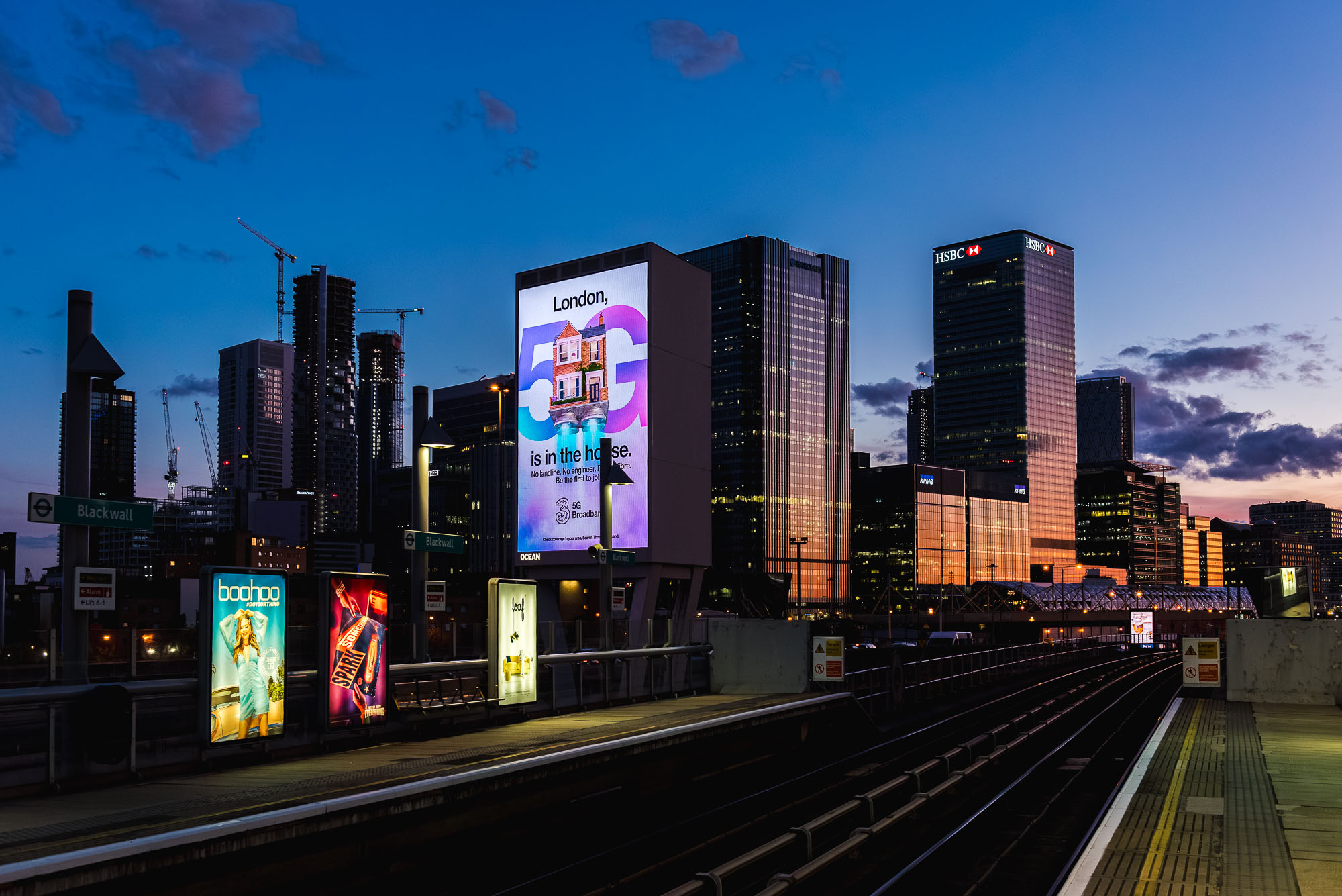 Sunset photograph of the Docklands area of London after a wedding at Radisson Blu Edwardian New Providence Wharf